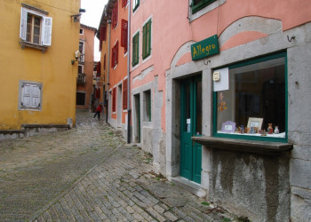 Улица в Лабине, Хорватия. Фото 3 – фотографии Хорватии