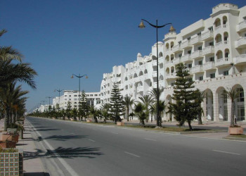 Улица в Северном Тунисе. Фото 19 – фотографии Туниса