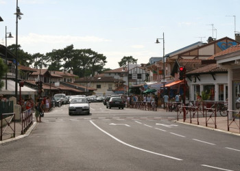 Улица в Оссегоре, Франция – фотографии Франции