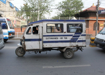 Непальский тук-тук – фотографии Непала