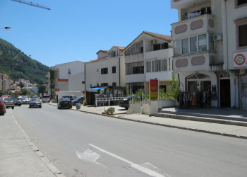 Улица в Будва, Черногория. Фото 27 – фотографии Черногории