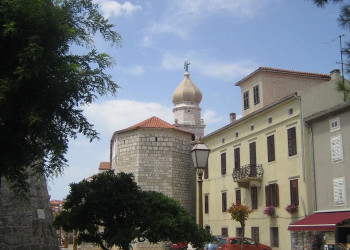 Улица в Крк, Хорватия. Фото 11 – фотографии Хорватии