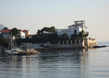 Дома в Кап-д'Ай, Франция. Фото 2 – фотографии Франции