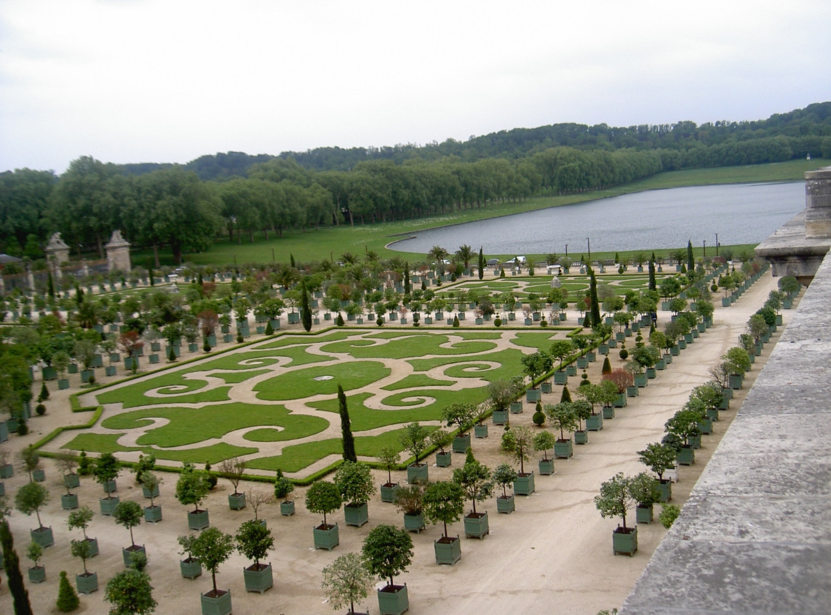 Сад в Версале, Франция – фотографии Франции