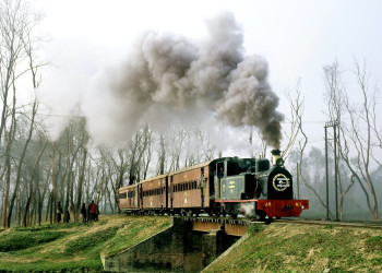 Единственная ж/д дорога в Непале – фотографии Непала
