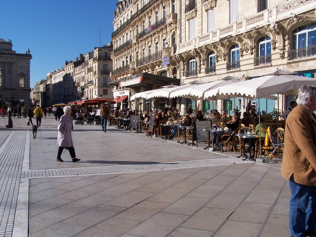 Кафе в Монпелье, Франция. Фото 1 – фотографии Франции