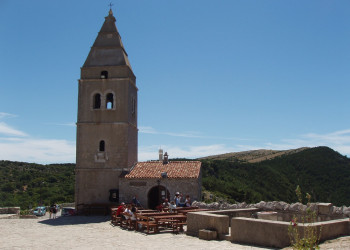 Церковь в Лубенице, Хорватия. Фото 1 – фотографии Хорватии