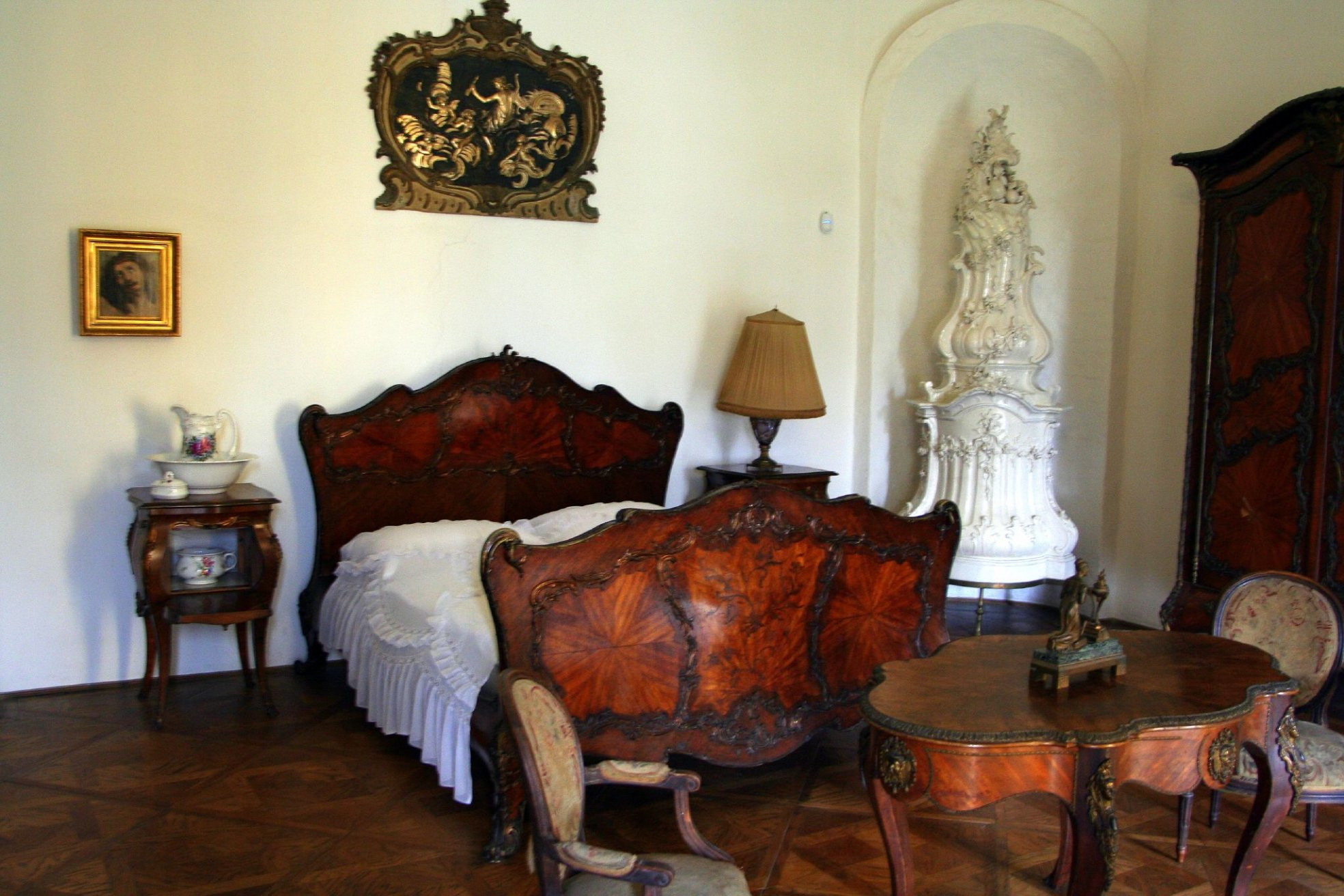 Дворец Эстерхази (Esterházy-kastély) – фотографии Венгрии