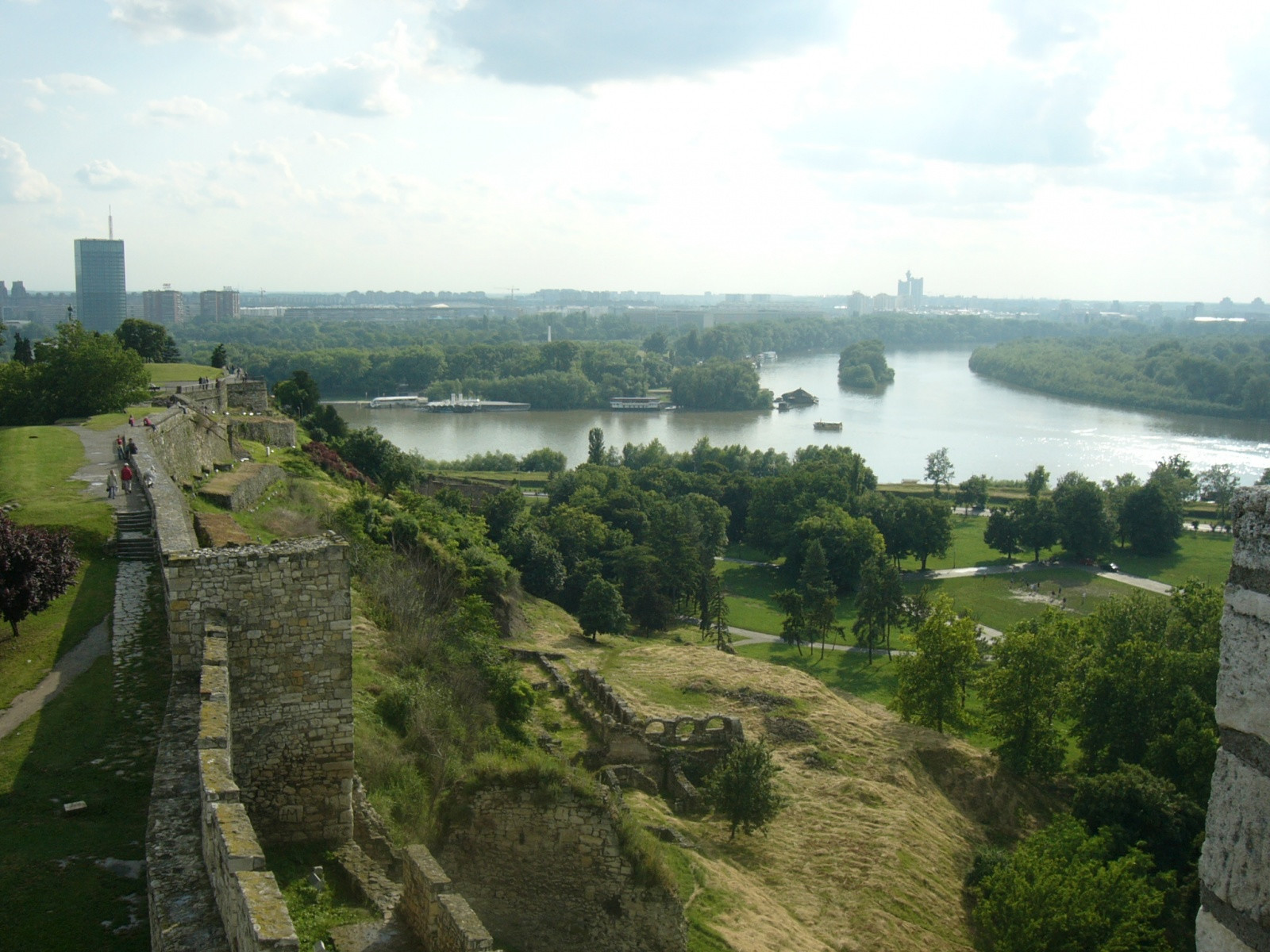 Вид со стен Белградской крепости – фотографии Сербии
