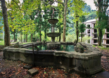 Забытый фонтан. Ткуарчал. Абхазия – фотографии Абхазии