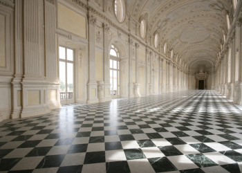 Величественное здание Кадриоргского дворца в Эстонии привлекает путешественников со всего мира – фотографии Эстонии