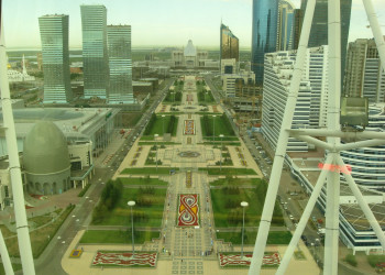 Вид с башни Байтерек – фотографии Казахстана