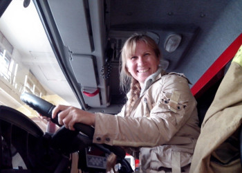 В пожарной машине – фотографии России