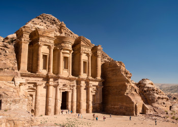 Город с тысячелетней историей Петра (Petra) в Иордании – фотографии Иордании