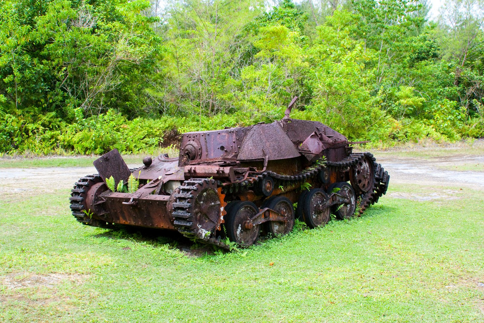 Японский танк – фотографии Палау