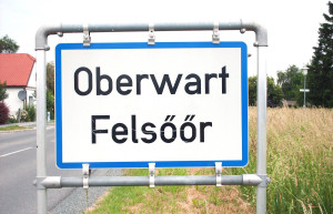 Указатель населенного пункта. Оберварт. Австрия – фотографии Австрии