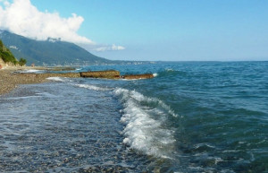 Морские волны. Гячрипш – фотографии Абхазии