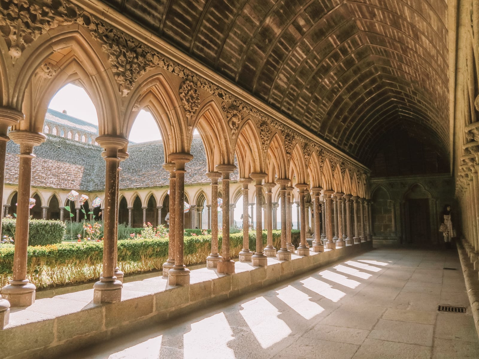 Мон-Сен-Мишель (Mont Saint Michel) - самое красивое место во всей Франции – фотографии Франции