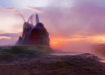 Долго Гейзер Флай был закрыт для публики, но недавно владельцы начали проводить групповые прогулки – фотографии США