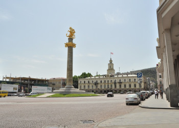 Площадь Свободы (Freedom Square) – фотографии Грузии