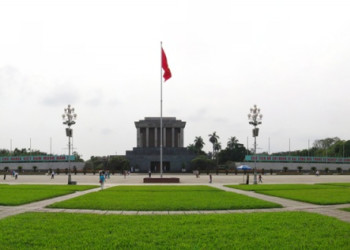 Панорама площади Бадинь в Ханое – фотографии Вьетнама