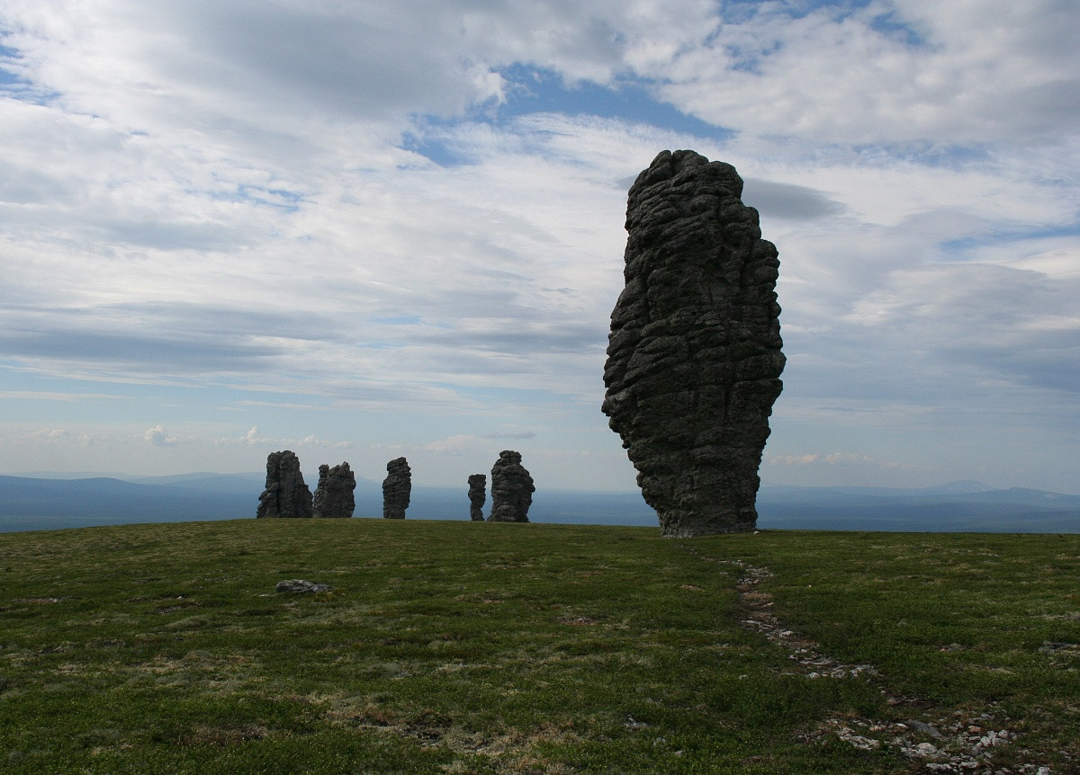 Скалы Маньпупунёр, Коми – фотографии России