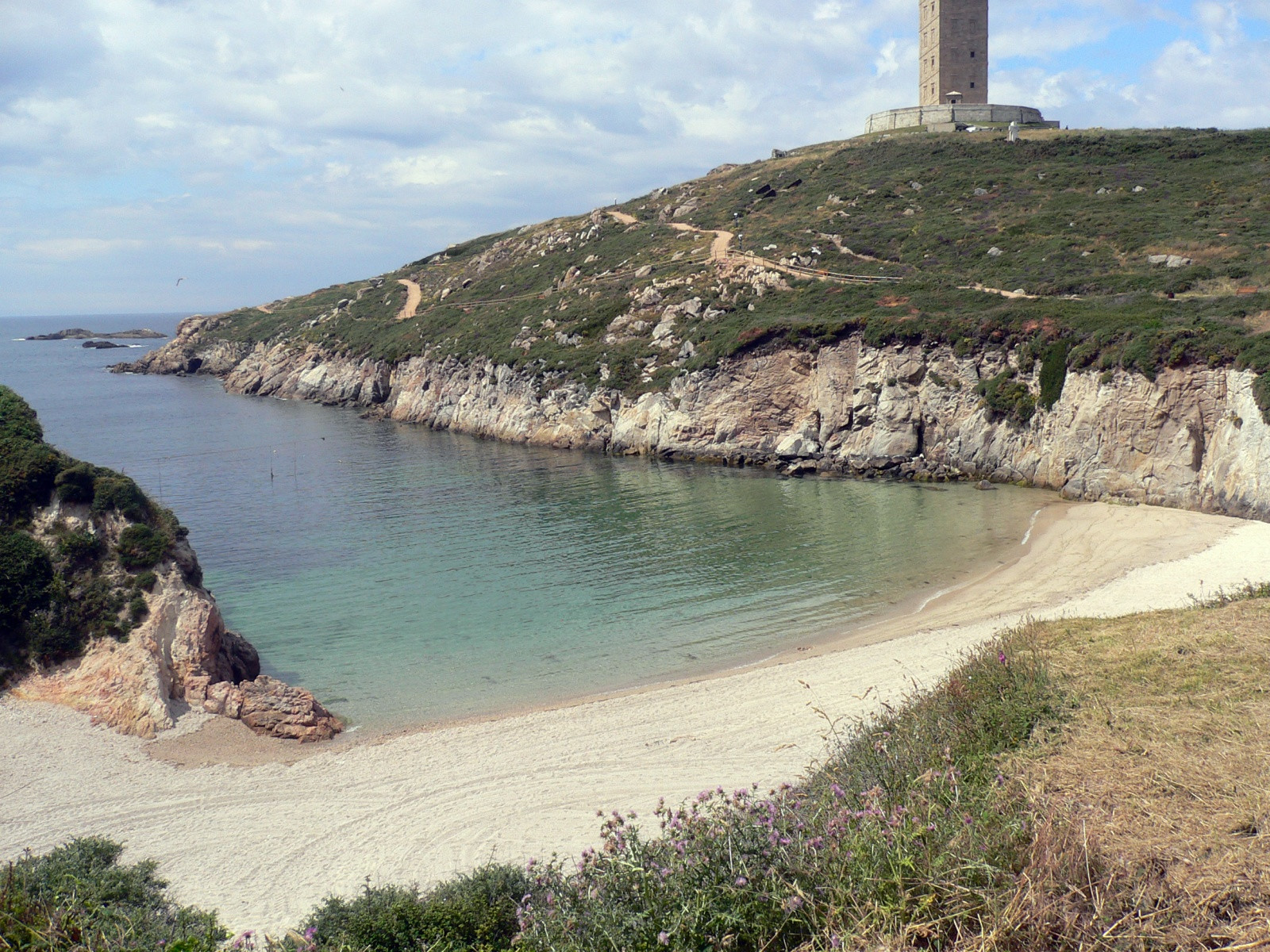 Пляж Сан-Амаро (San Amaro) – фотографии Испании