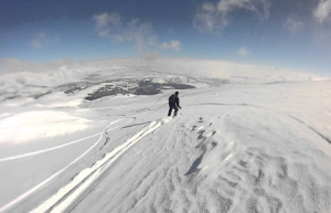 Катание по снегу. Цахкадзор. Армения – фотографии Армении