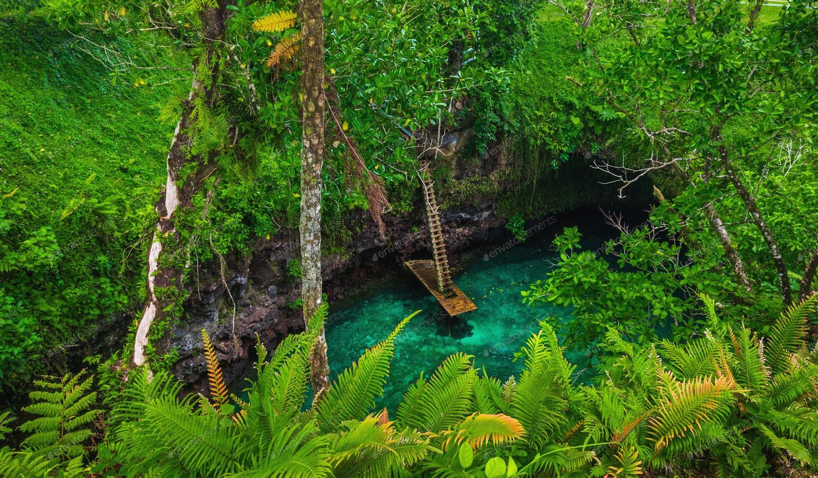 Впадина То-Суа (To Sua Ocean Trench) на острове Уполу в Самоа – фотографии Самоа