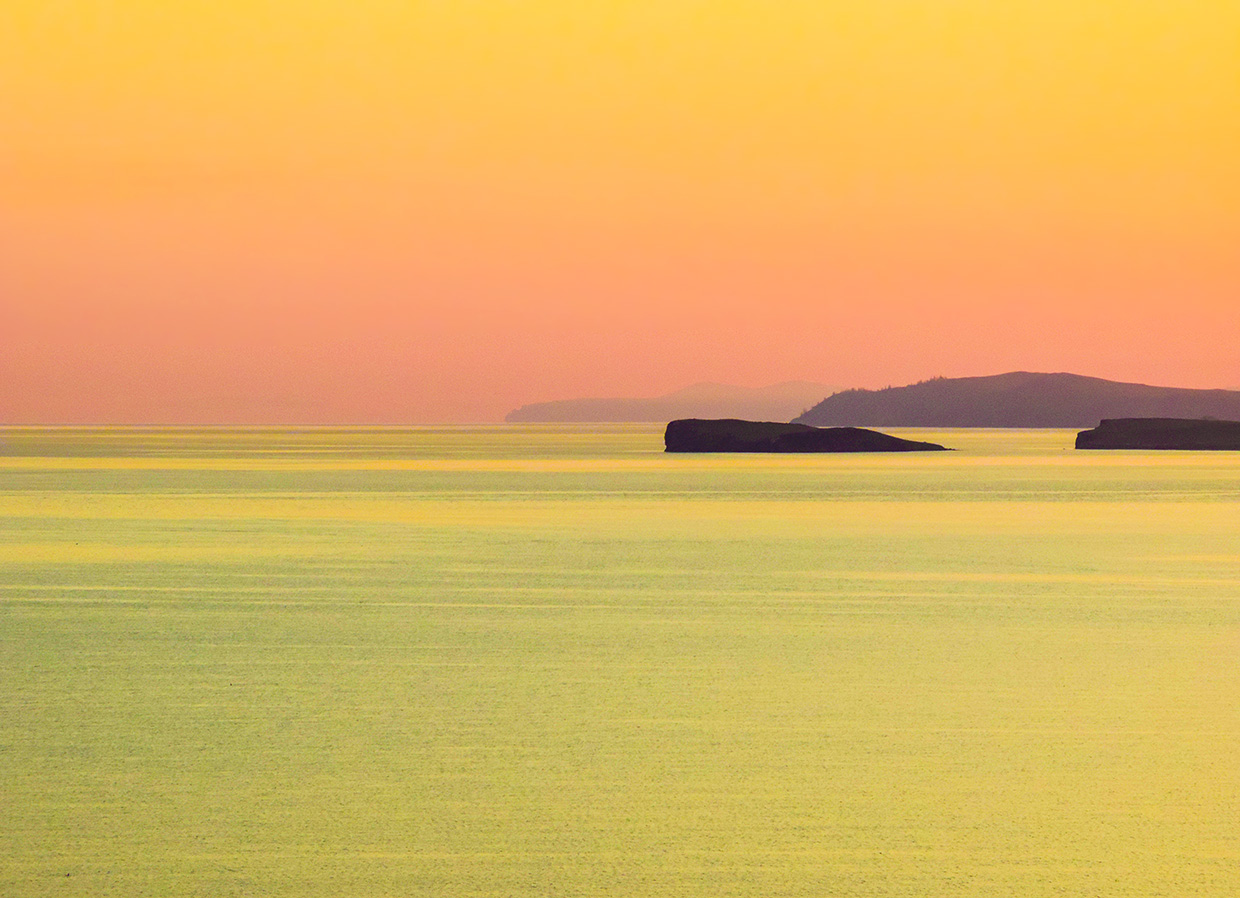 В теплое время года можно искупаться в Желтом море