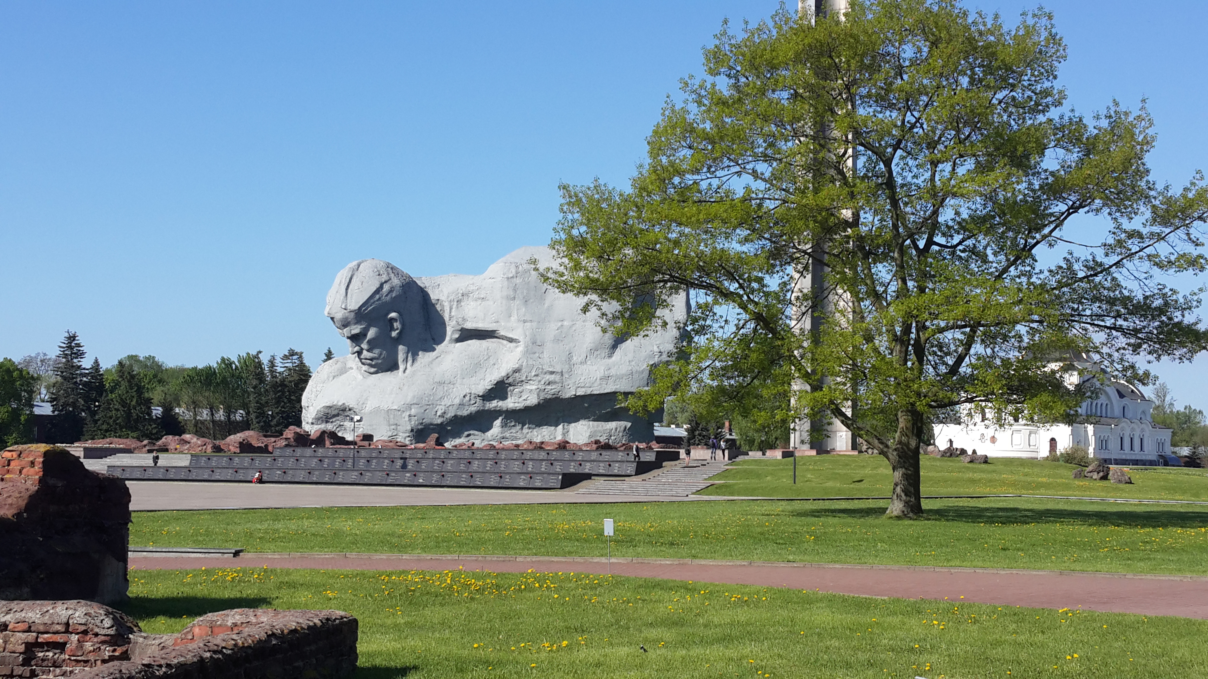Мемориал «Брестская крепость-герой»
