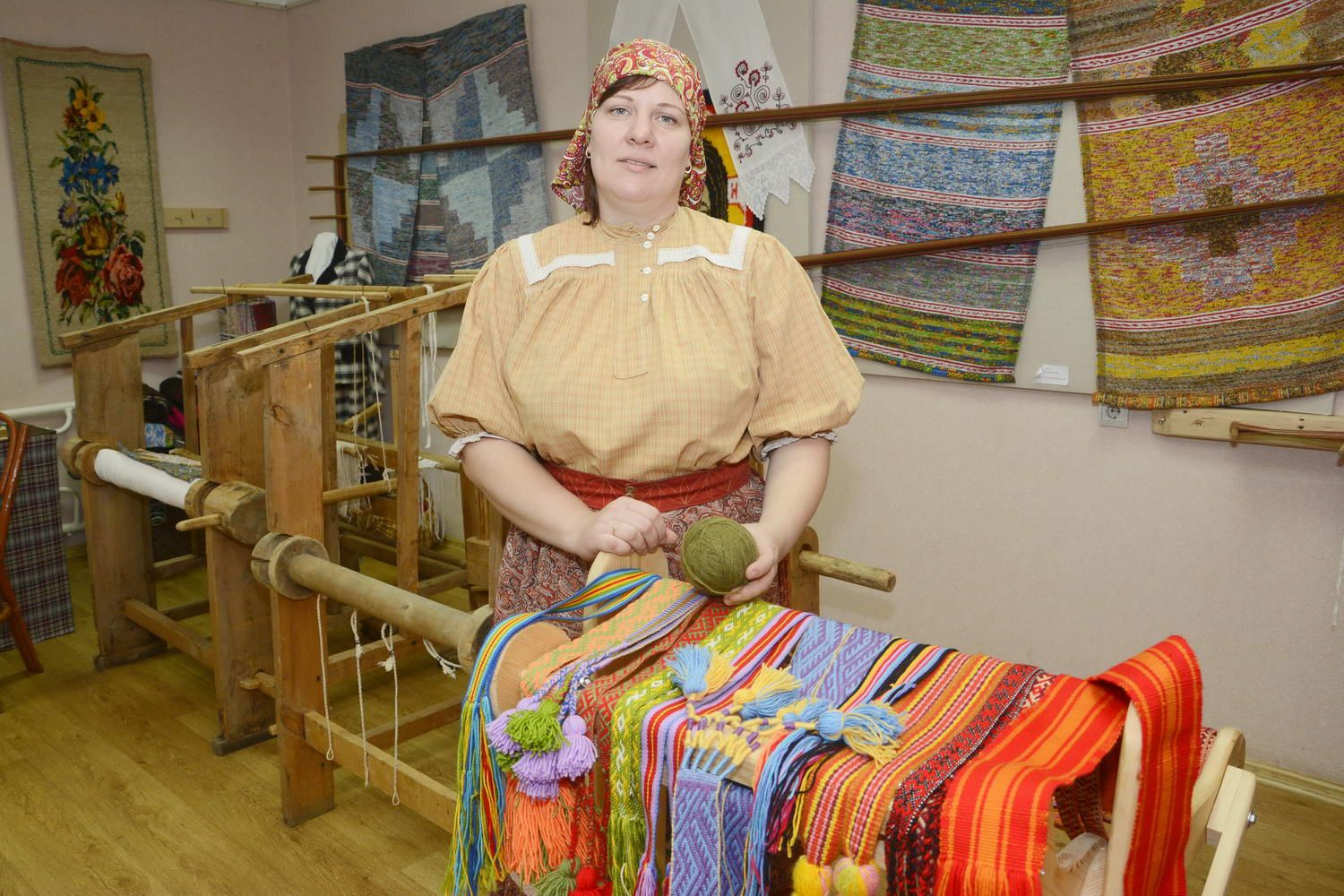 Ткачество и ручное прядение