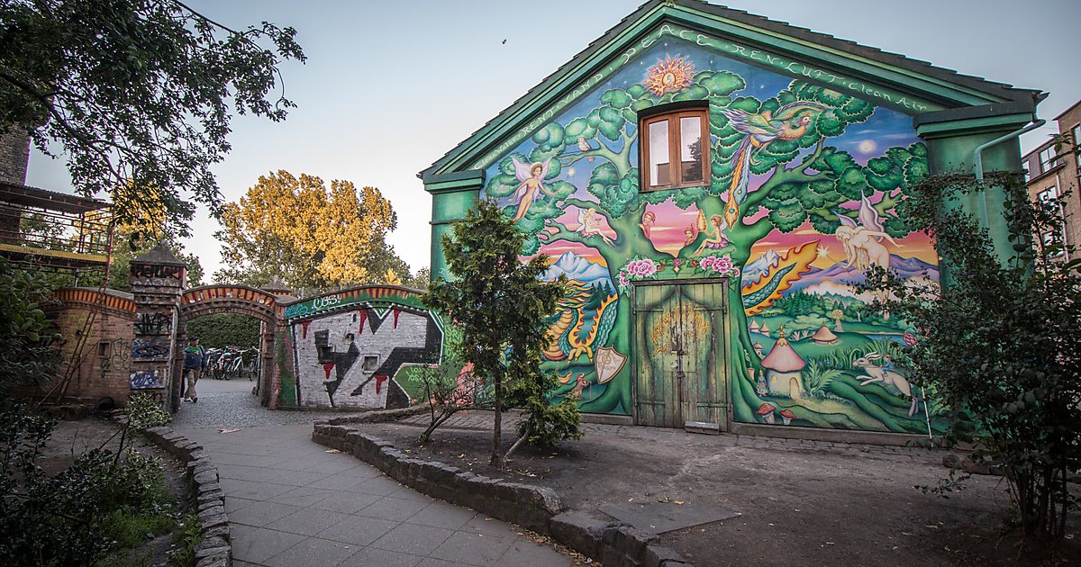 Христиания - свободный город в центре Копенгагена