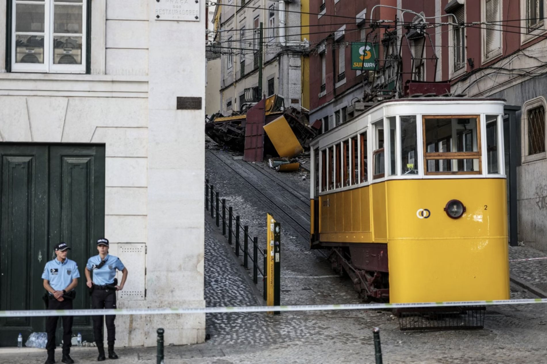 Крушение фуникулера «Глория» в Лиссабоне