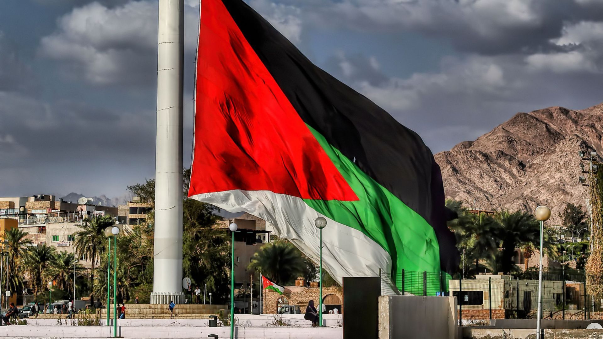 Большой флаг Акабы