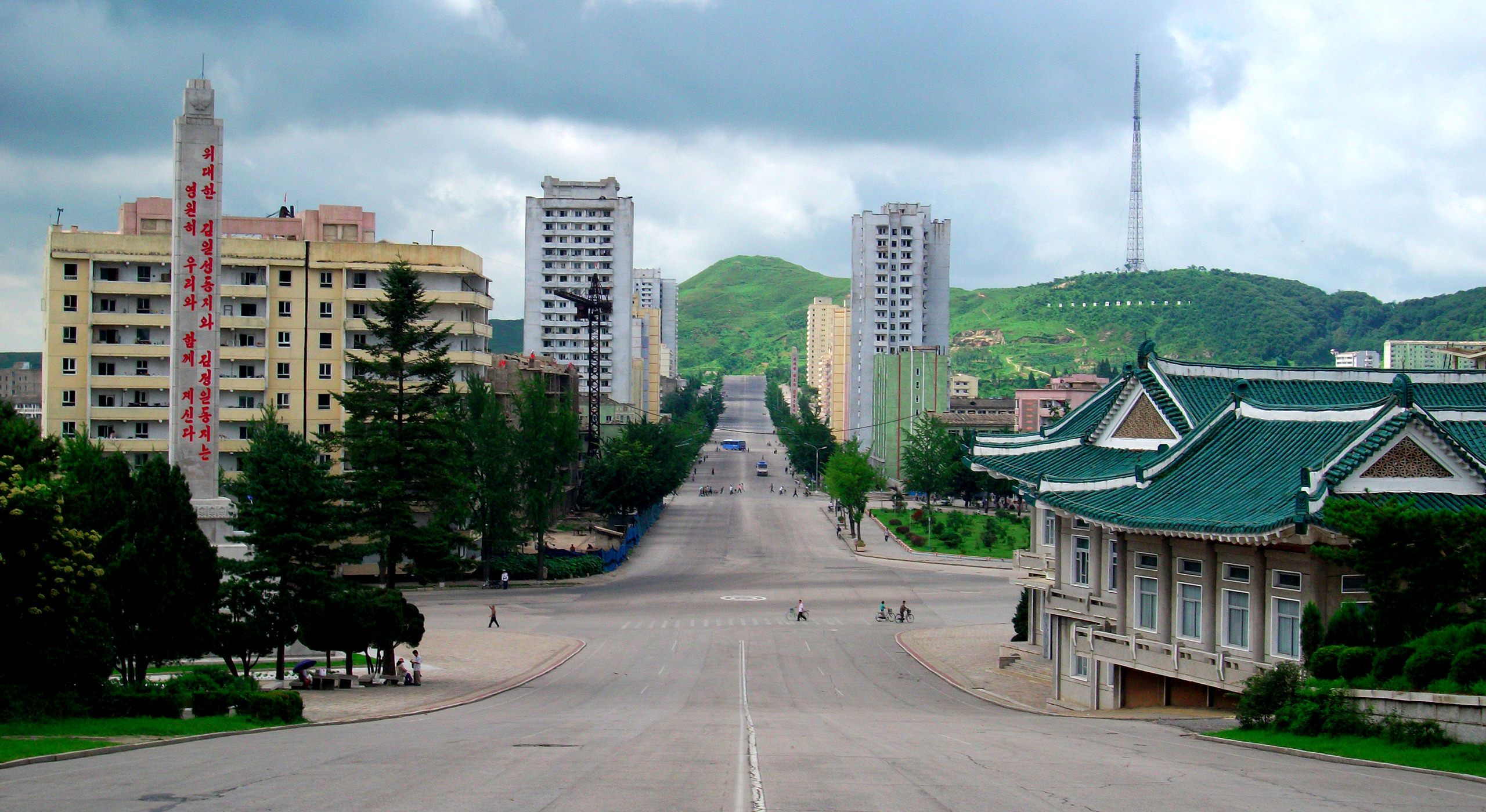 Кэсон — центр лёгкой и пищевой промышленности КНДP