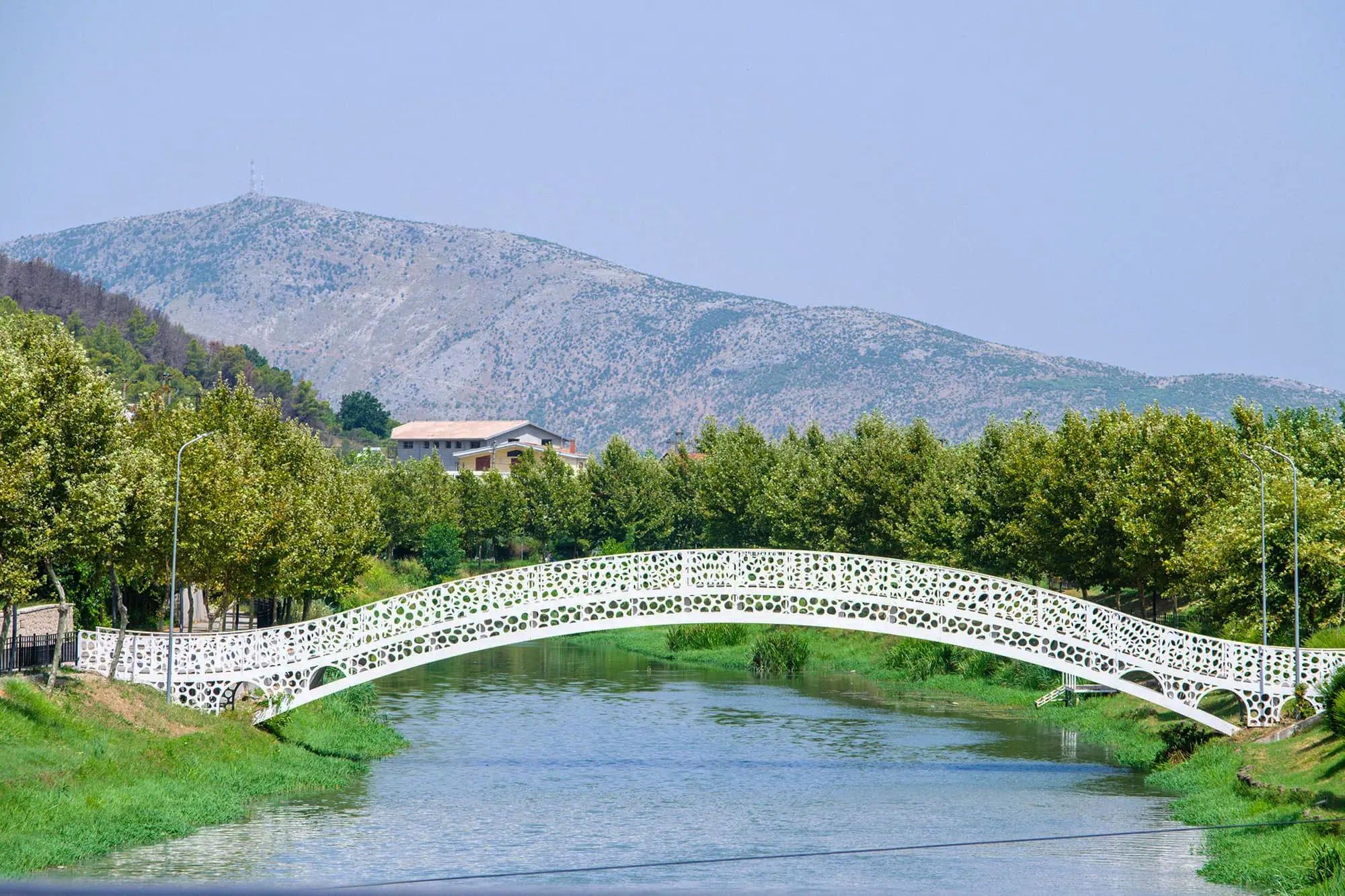 Река Дрин, Лежа