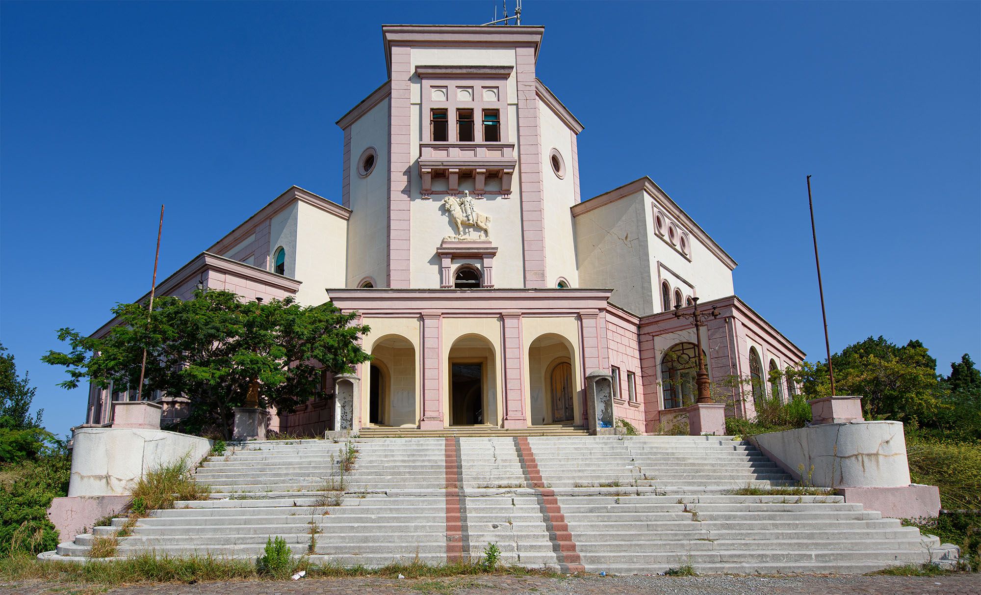 Королевская вилла Зогу, Поградец