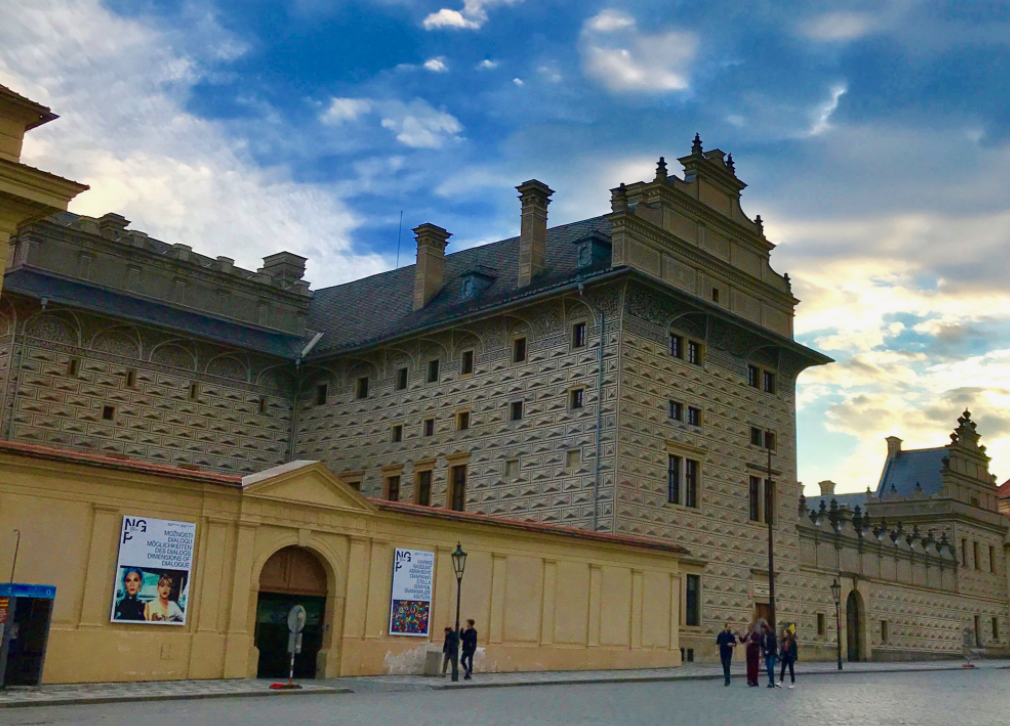 Шварценбергский дворец в Праге