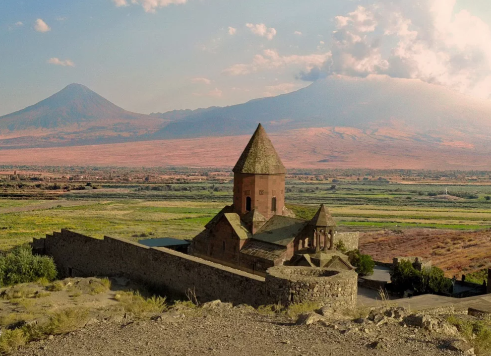 Хор Вирап — древний армянский монастырь