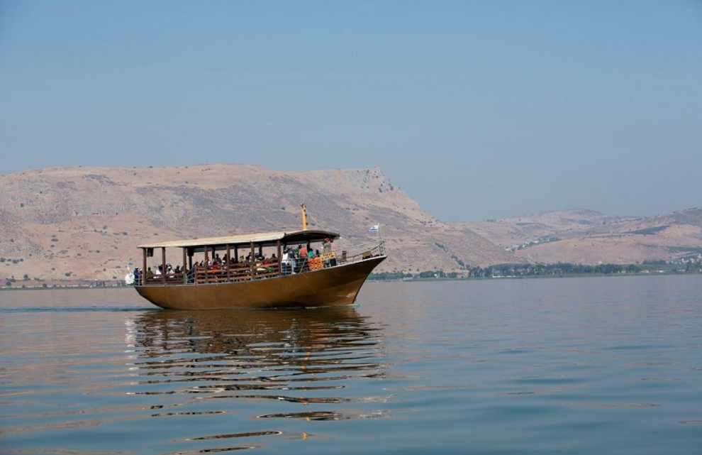 Кинерет (другие названия - озеро Тивериадское, Галилейское море)