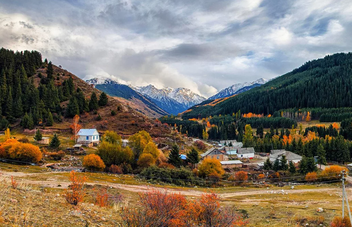 Каракол - является четвёртым по величине городом Кыргызстана
