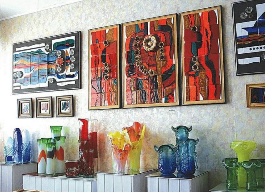 Частный дом-музей декоративного стекла в Плес