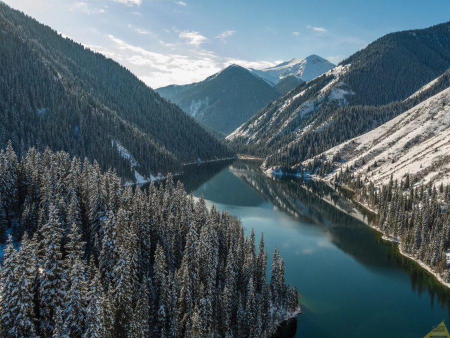 Озёра Кольсай — это три озера, лежащих в горной цепи Кунгей Алатау
