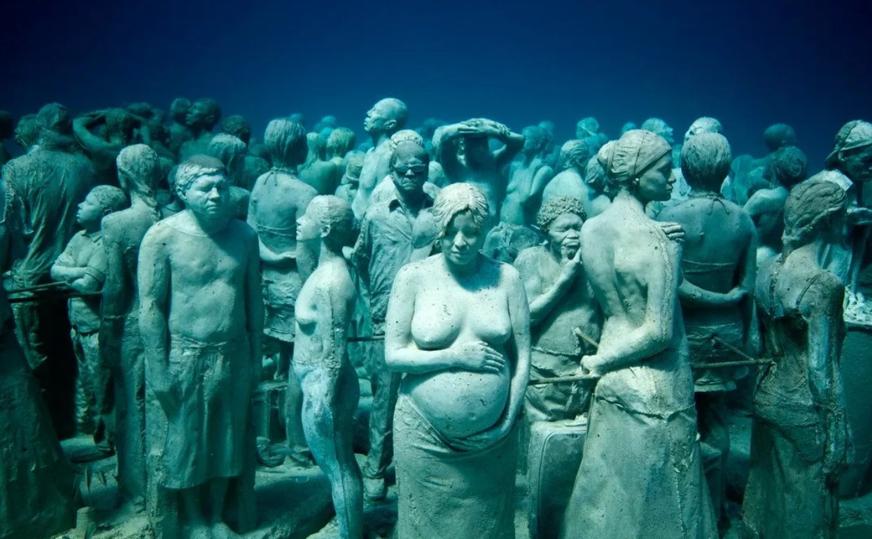 Подводный музей в Канкуне, Мексика