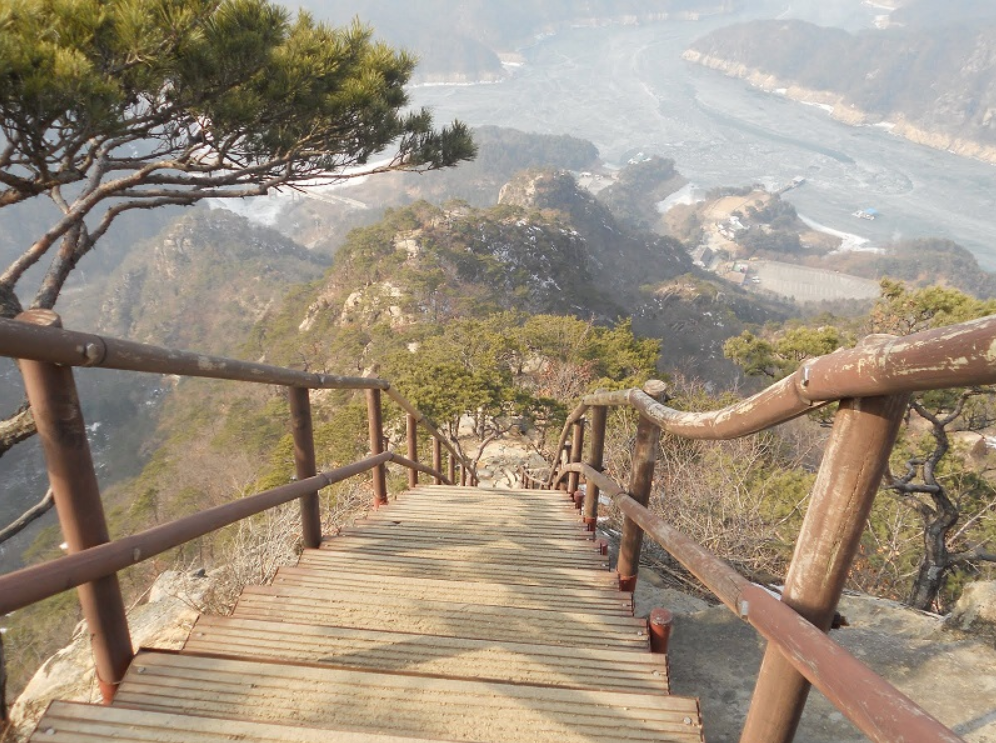 Посещение Чхунчхон-Пукто предполагает интенсивный хайкинг