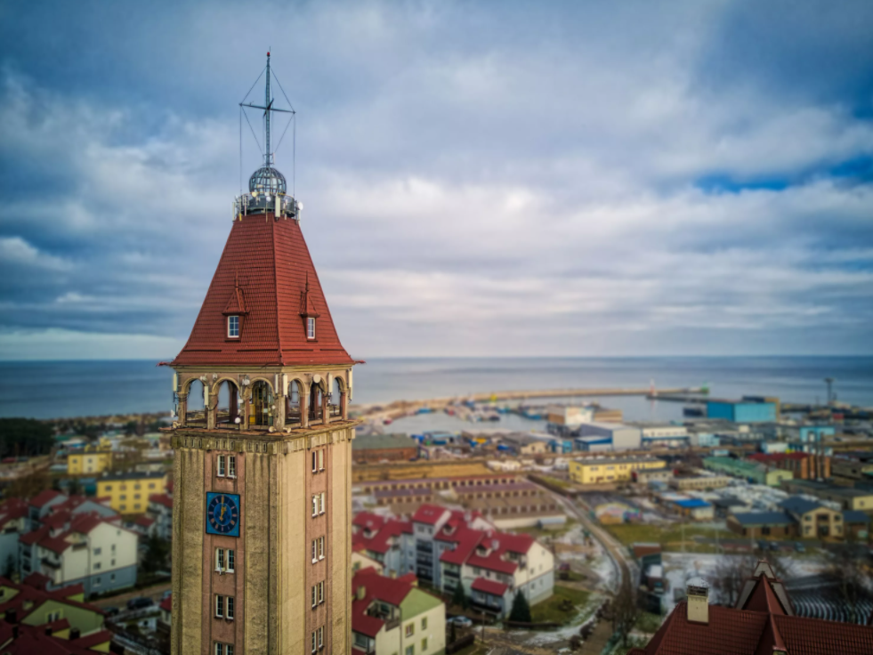 Владыславово —польский городок на Хельской косе. Ратуша