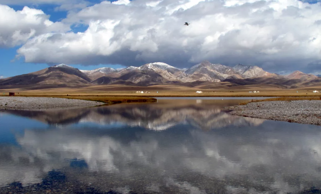 Сон-Куль — уникальное высокогорное озеро