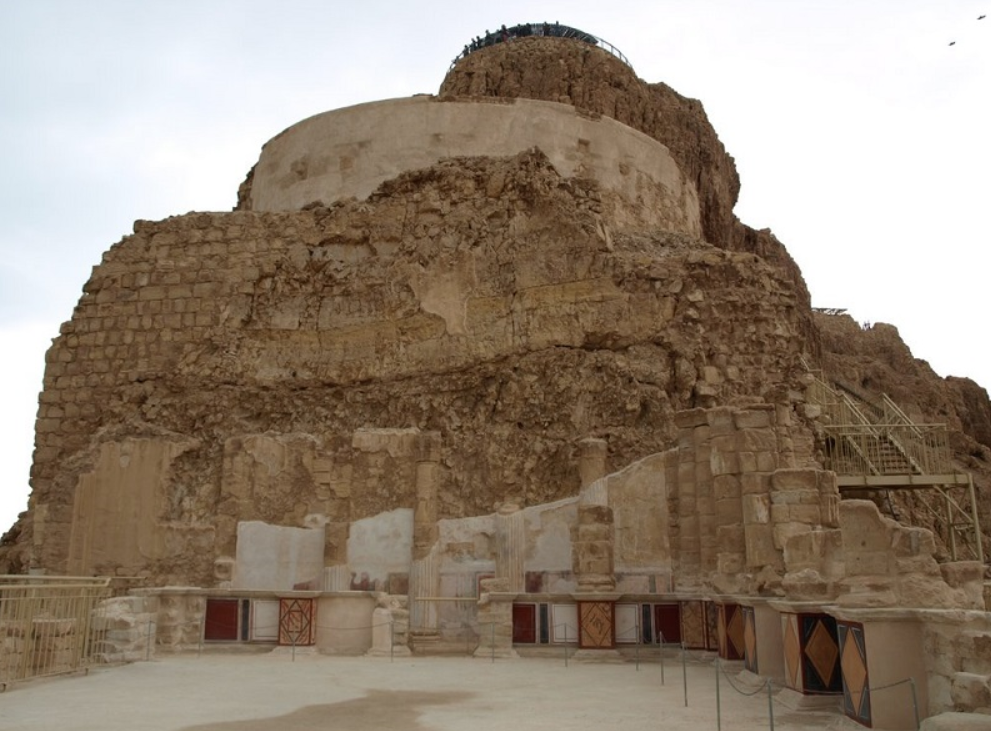 Сейчас крепость Масада имеет статус национального парка 
