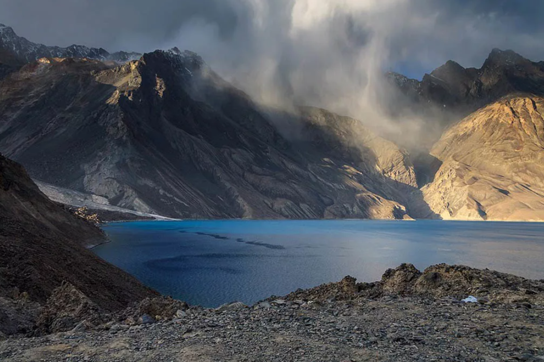 Сарезское озеро – жемчужина Памира